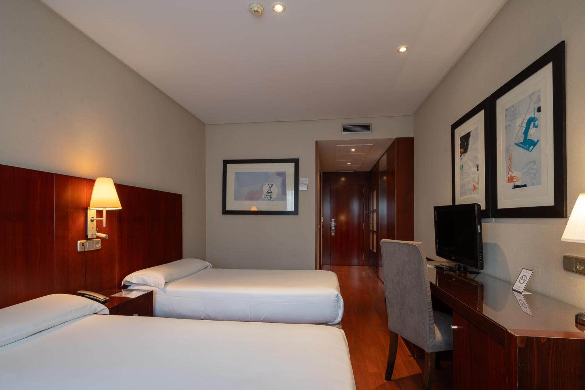 Hotel Attica21 Las Rozas Bagian luar foto