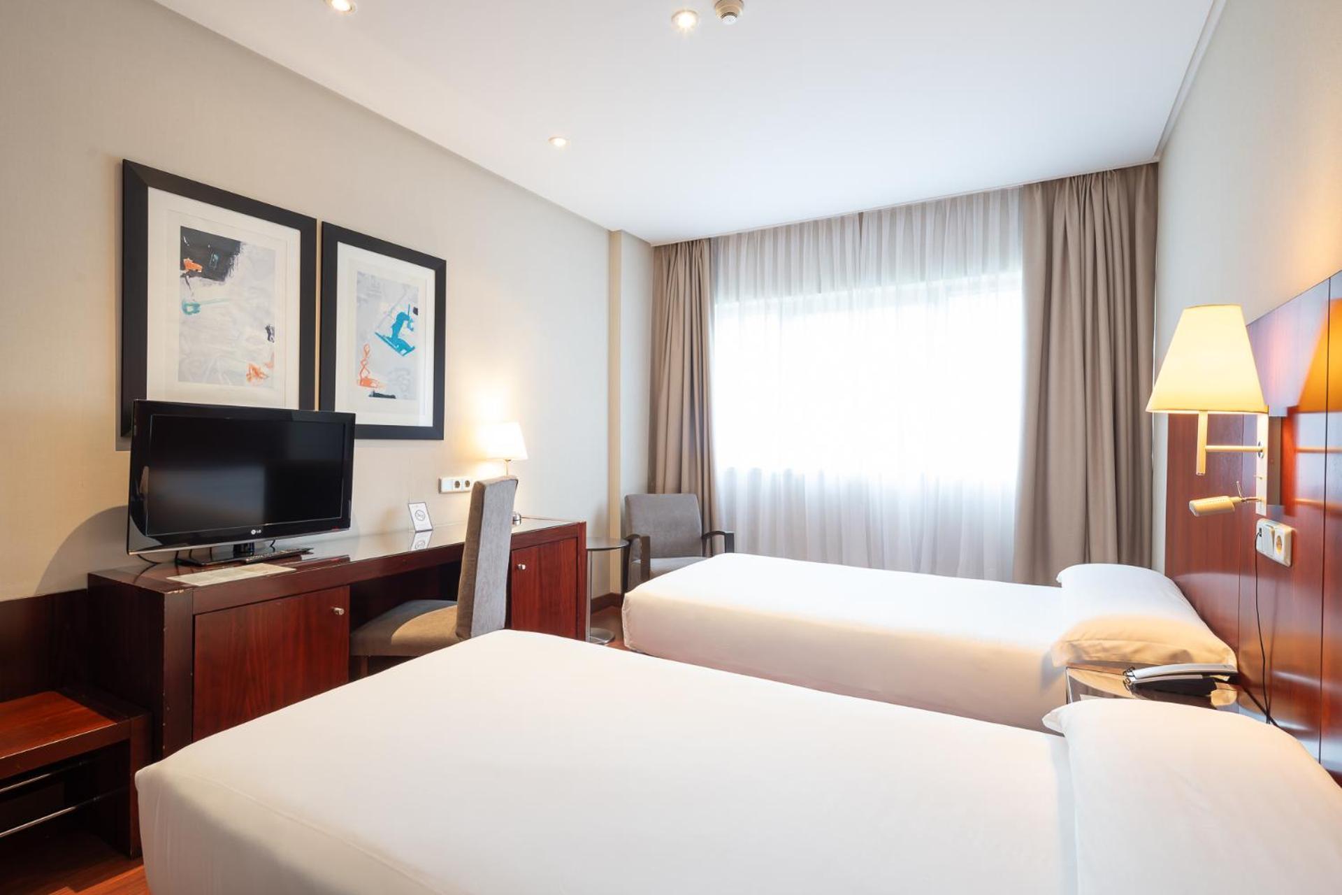Hotel Attica21 Las Rozas Bagian luar foto